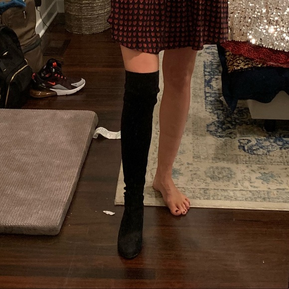 Black knee-high boots - Picture 3 of 4